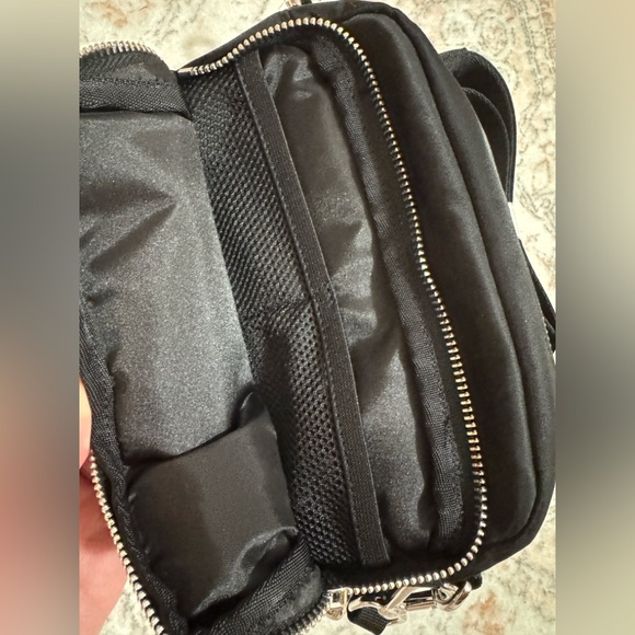 New Lululemon nylon crossbody - Picture 4 of 6